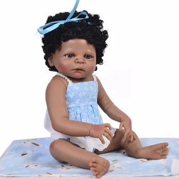 55cm Silikono Atgimsta menina Boneca Realista juoda oda Kūdikių Lėlės Princesė Vaikai, geriausia Dovana Bebes Reborn Lėles lova laiko pl