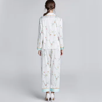 Moterų Pajama Komplektai Šilko Satino Pijama Turn-žemyn Apykaklės Sleepwear Lady ilgomis Rankovėmis Pavasario Gėlių naktiniai drabužiai 2 Vienetų Rinkinių Homewear