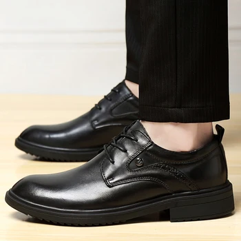 Vyrai 2020 metų vyras atsitiktinis pavasarį vyrų odos zapatos mens žmogus priežastinis butas de sapato informales masculino dėvėti mens mados pardavimas
