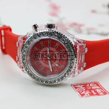100vnt/daug Šviesos LED Sporto Laikrodžiai Moterims Kvarco Žiūrėti ponios Moterys, Silikoniniai Laikrodžiai Šalies Švyti Laikrodžiai