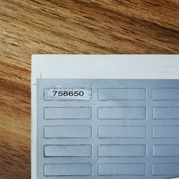 7mmx28mm 8 skaitmenų atsitiktinių skaičių Grandymo sudarymo kortelės padengtas įbrėžimams off kino slaptažodį lipdukas nulio išjungti kortelės danga lipdukai
