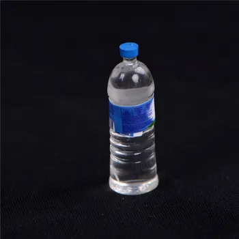 4PCS Lėlių 1:6 Masto Mineralinio Vandens butelis Miniatiūriniai Žaislas, Lėlė Maisto Virtuvė, Gyvenamasis Kambarys Priedai, aukštos kokybės
