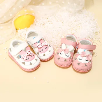 Vasaros moterų kūdikių bamblys ir šlepetės 0-1 metų amžiaus kūdikiui žingsnis minkšto dugno rankų darbo batai animacinių filmų triušis batai