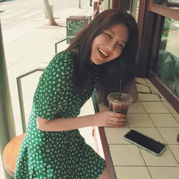 Naujas korėjos Mados Suknelės Choi Sooyoung Tos Pačios Žaliosios Polka Dot Suknelė Moterų V-kaklo Šifono Gėlių Sijonas prancūzijos Daisy Suknelės