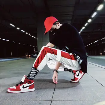 Vasarą naujos mados vyriškos sportinės kelnės atspindi šviesą juosta jogger kelnes streetwear hip-hop kelnės Atsitiktinis Krovinius