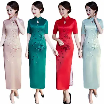 2018 Naujas Vasaros Moterų Sunkiųjų Šilko Imitacijos Siuvinėjimo Mados Retro Stiliaus Kinijos Ilgai Cheongsam Moterų Suknelė D131