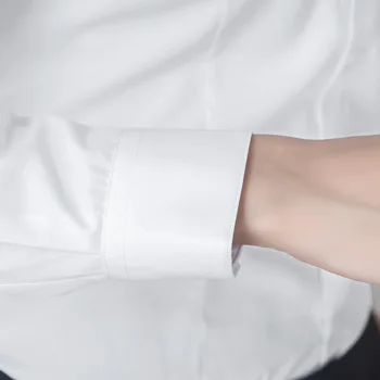 Rudenį baltos spalvos marškinėliai ilgomis rankovėmis profesinis darbas yra užpildyti apačioje V apykaklės marškinėliai OLIS