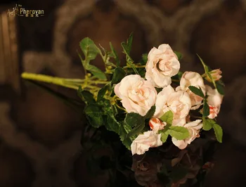 Rausva rožė dekoratyvinė gėlių puokštė Namų Dekoravimo modeliavimas papuošalai papuošalai Europos stiliaus dekoratyvinės šilko gėlės