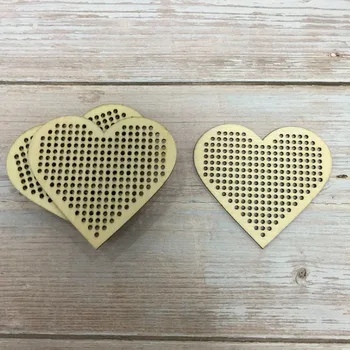 50pcs unfisnished medienos širdies formos užsakymą širdies kryželiu