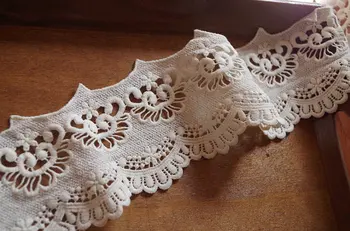 Dramblio kaulo balta venecijos nėrinių apdaila, nėriniai apdaila