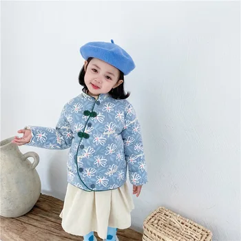 Chinoiserie mergaitė žiemos retro stiliaus mygtuką žemyn ir žemyn striukė su išsiuvinėtu siūlai ir rankų plug