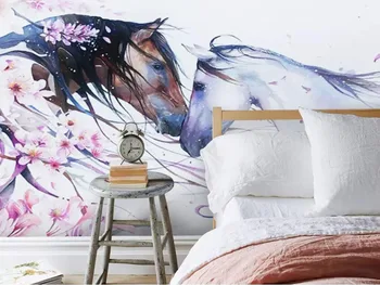 Asmeninį madų paprastas rankų dažytos arklių persikų dailės freskos fone sienos