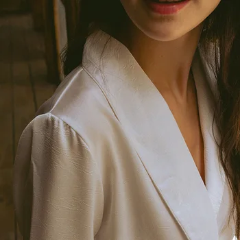 Balta Moteriška Kimono Skraiste Suknelė Seksualus V-Kaklo Pižamą Su Diržo Chalatas Pavasarį, Rudenį Dirbtiniais Šilko Namų Suknelė Visiškai Rankovės Sleepwear