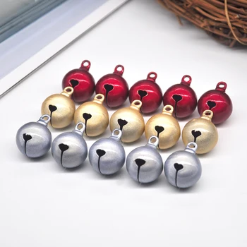 12 gražiai spalvos geležies metalo karoliukai Kalėdų varpas apdailos pakabukas 